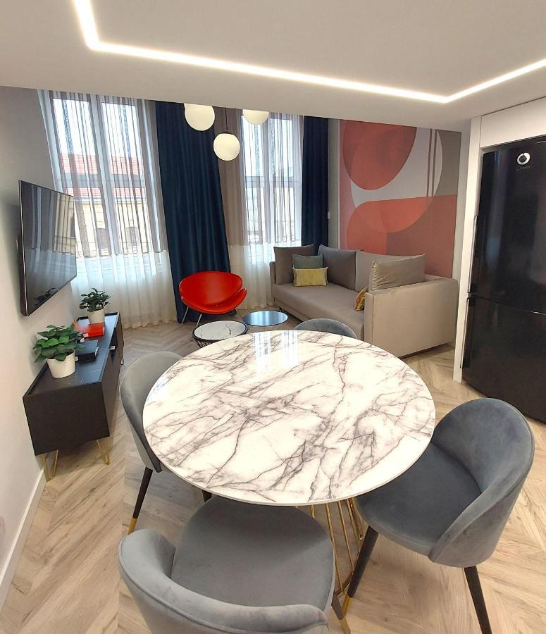 Central Gallery Apartment Debrecín Exteriér fotografie